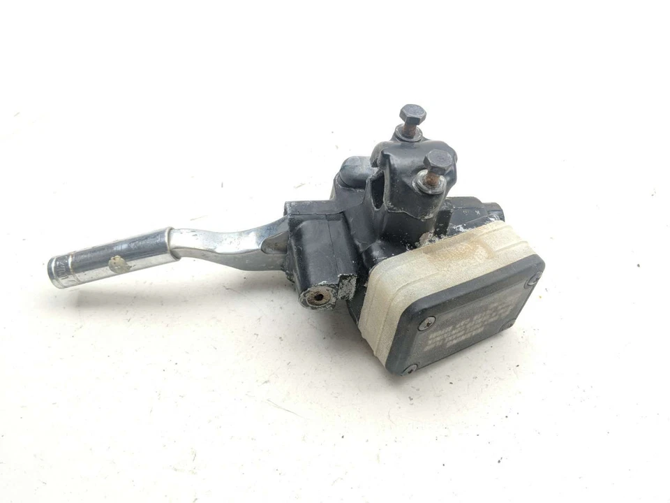 Cilindro maestro freno delantero derecho honda cb900 cb 900 80 81 82 Foto 2 de 4