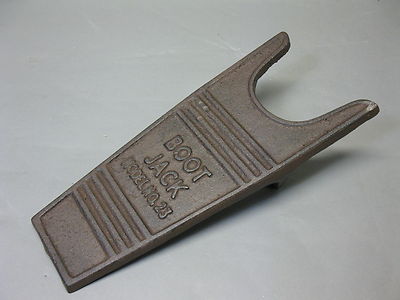 Nostalgie Stiefelknecht Gusseisen   30 cm lang  1,5 kg schwer Boot Jack