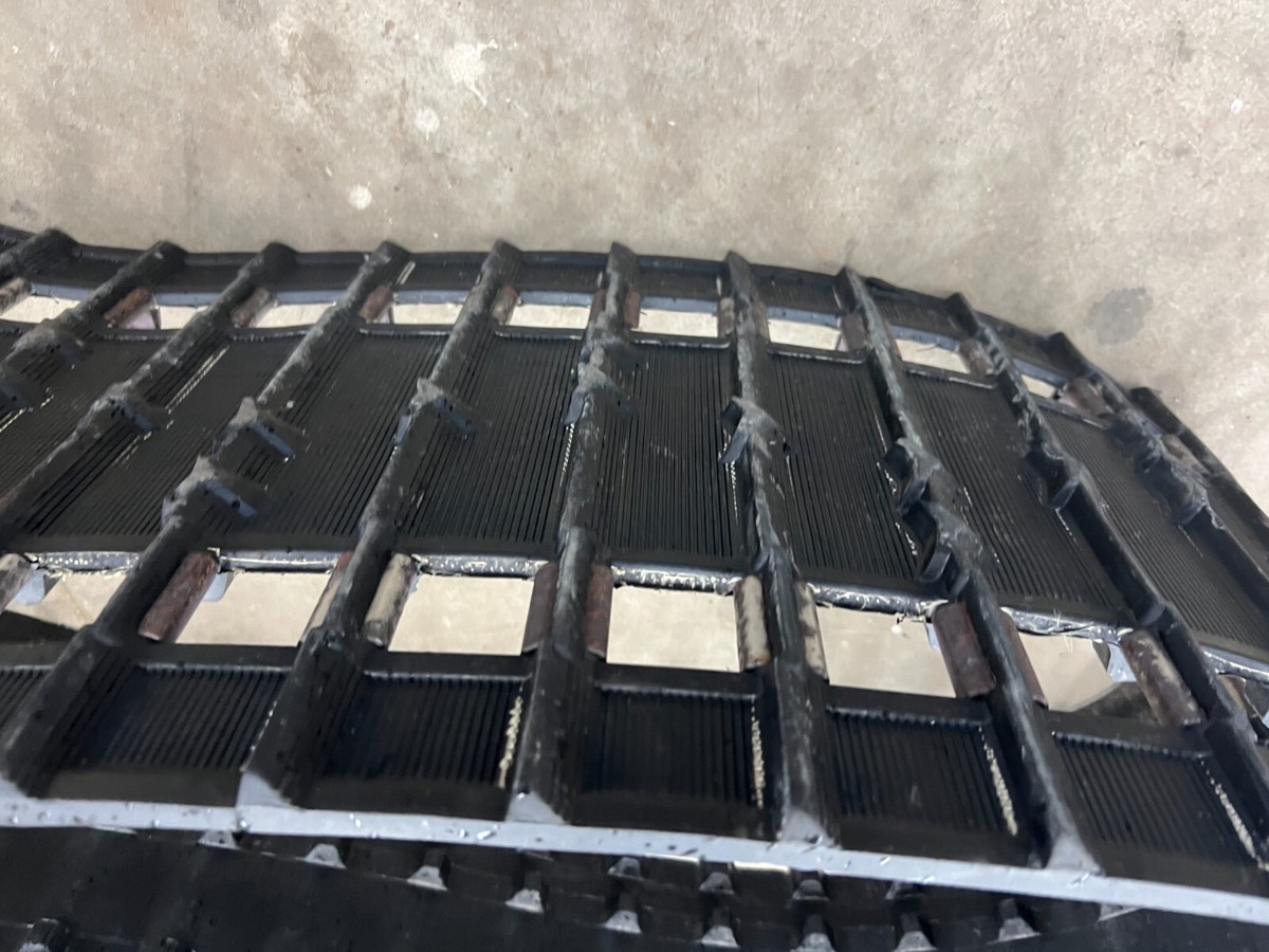 1993 YAMAHA VENTURE GT Track 15 x 121 x 5/8 2.52pitch 82M-47110-00