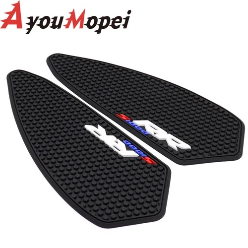 NewTank Traction Side Pad Gas Fuel Knee Grip Decal For BMW S1000RR 2019-2024 - Bild 6 von 14