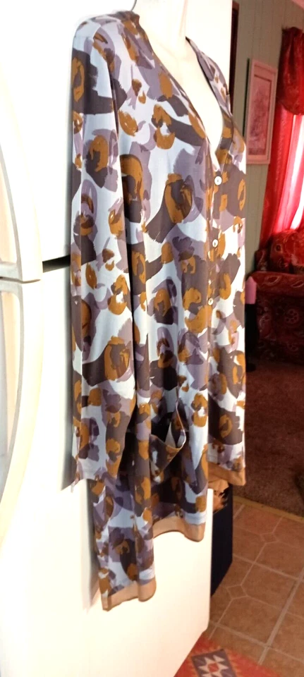 WOMEN'S LOGO BY LORI GOLDSTEIN ABSTRACT LONG SLEEVE TUNIC TOP PLUS SIZE 3X - Image 3 of 4