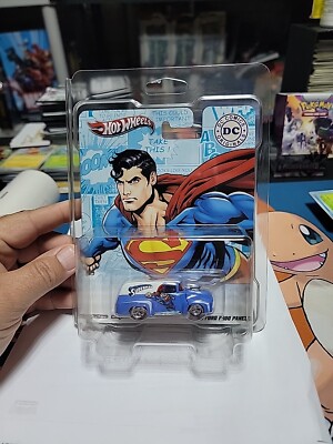 Hot Wheels 2011 DC Comics Originals Superman 64 GMC Panel w/Real Riders