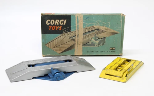 Vintage Corgi 1401 Elevating Service Ramp & Crescent Toys Service Ramp 1960's
