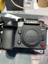 Panasonic LUMIX GH6, 25.2MP 7.5-Stop 5-Axis Dual Image Stabilizer – DC-GH6BODY