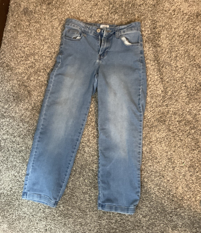 New Max USA Women's Blue Light Wash Slim Straight Mid Rise Denim Jeans Pockets