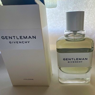 Givenchy Gentleman Eau de Cologne Spray Herrenparfum Herrenduft