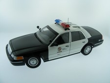 AUTOArt 1:18 LAPD Ford Crown Victoria Very Minor Blemishes See Pictures NO Box