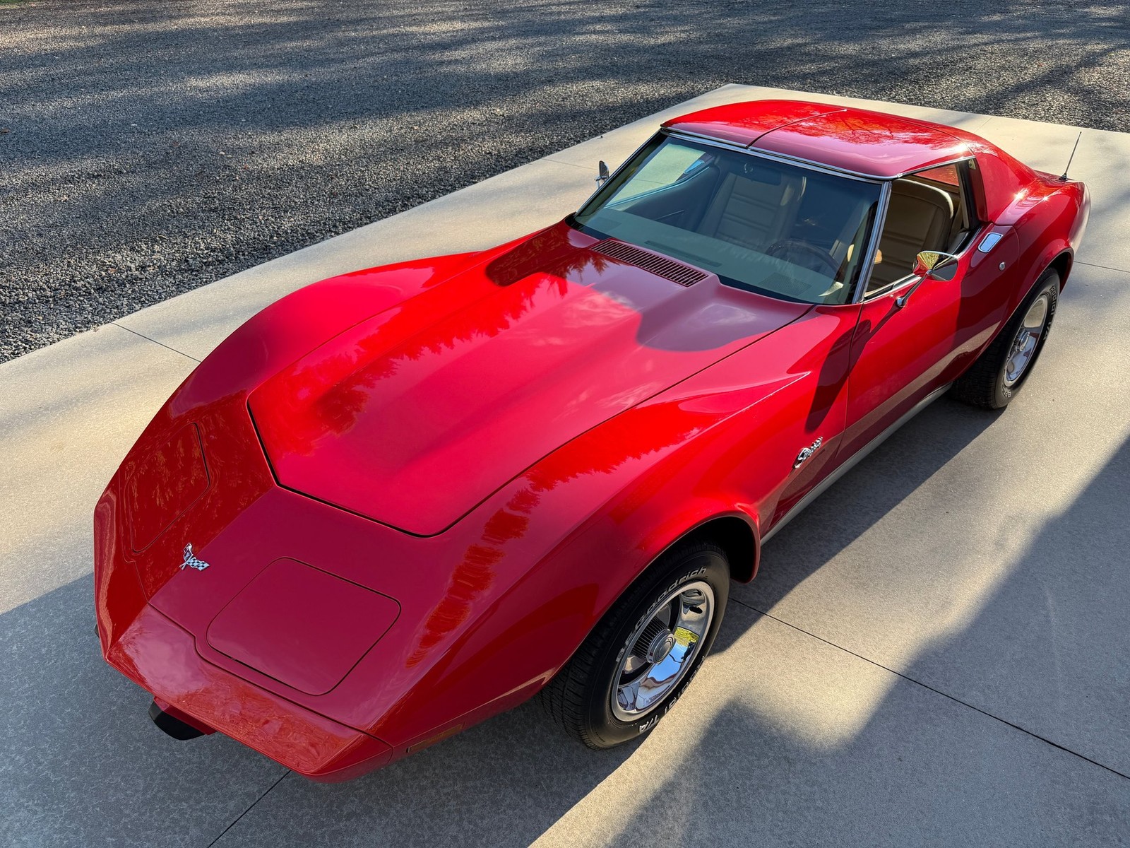 1976 Red Chevrolet Corvette   | C3 Corvette Photo 4