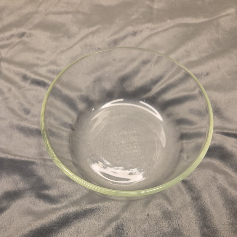 Vintag Pyrex 7201 4-Cup Clear Glass Food Storage Bowl Made in USA