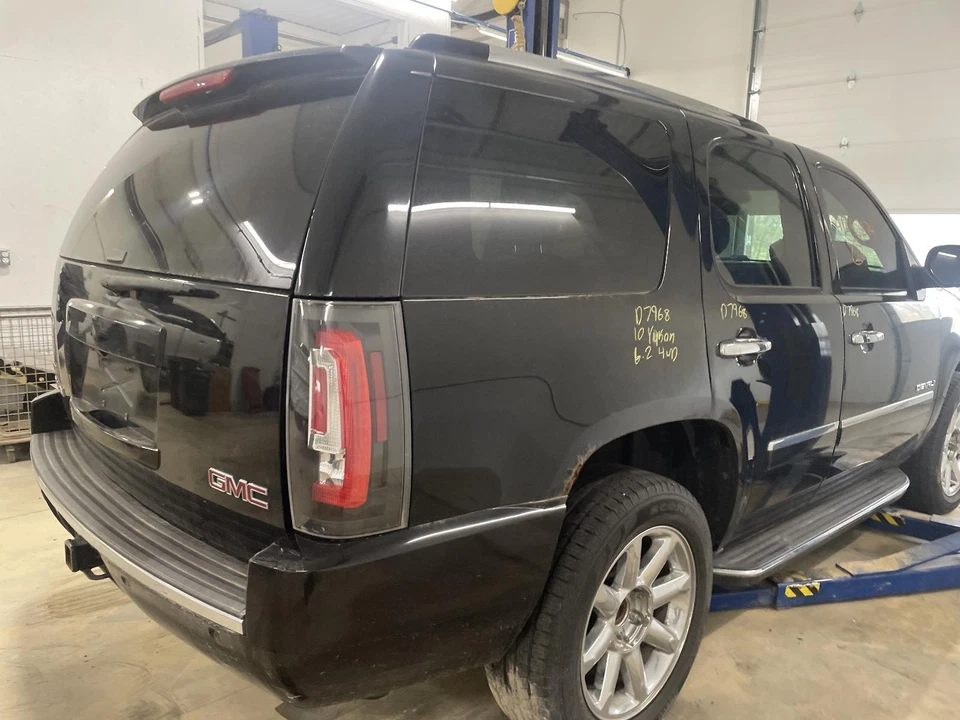 Used ABS Pump and Motor Assembly fits: 2010 Gmc Yukon Assembly 4 wheel ABS LH fr - Image 3 of 4