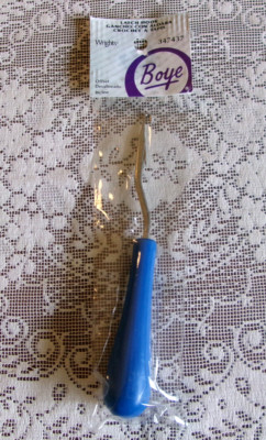 Boye Offset Latch Hook Tool Craft Accessory ~ 6.25'' Long ~ Blue Handle ~ NEW