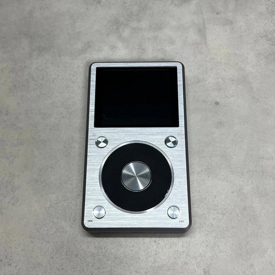 FiiO X5 2nd Portable High Resolution music player 2nd Generation Tested Good!! - Image 2 of 4