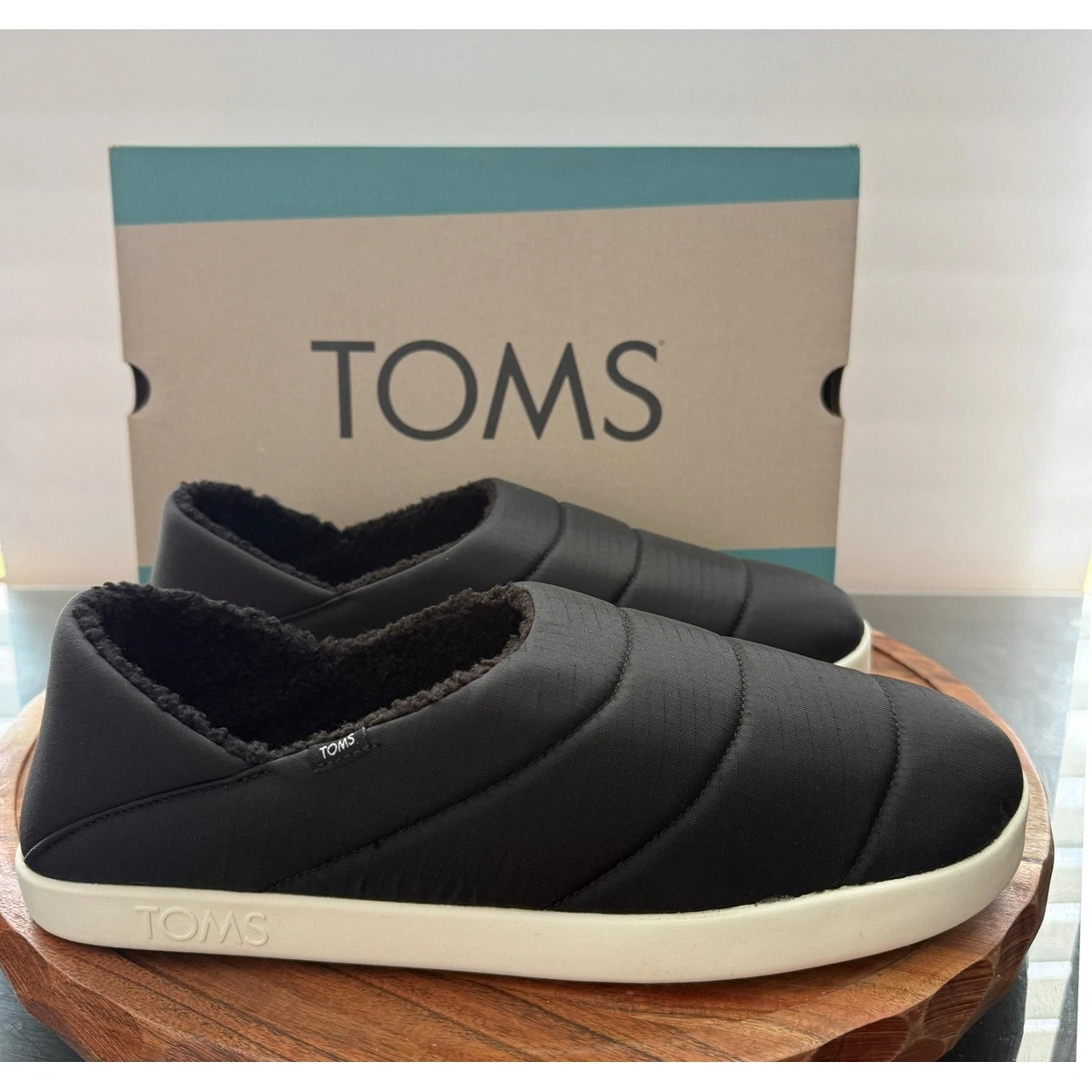 TOMS Ezra Mens 9 Black Matte Ripstop Quilted Faux Fur Lined Slippers 10016946 Toms Ezra Slipper - Men main image 3