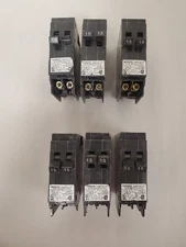 *6* Siemens 15 Amp Tandem Single Pole Type QT Circuit Breaker (Q1515U) *CHIPPED*