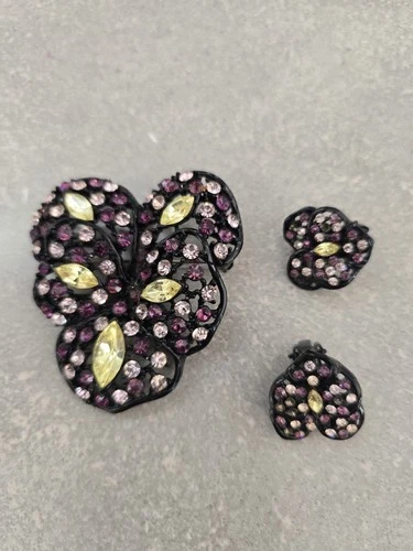 Vintage Costume Jewelry Set Earrings and Brooch