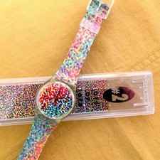 SwatchLOTTI DI PUNTI Lotto di punti rari ma la cintura si è deteriorata a causa dell'età