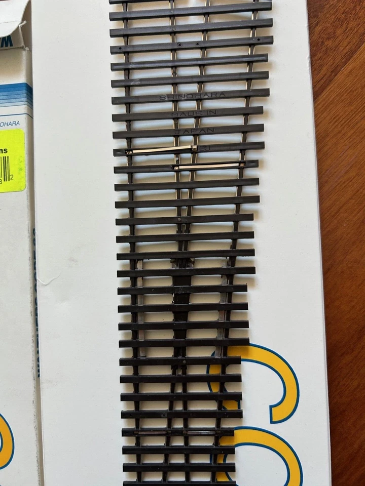 #8 LEFT HAND TURNOUT - CODE 83 -NS Rail HO SCALE - "DCC FRIENDLY " -RTR NEW OOP - Image 3 of 4