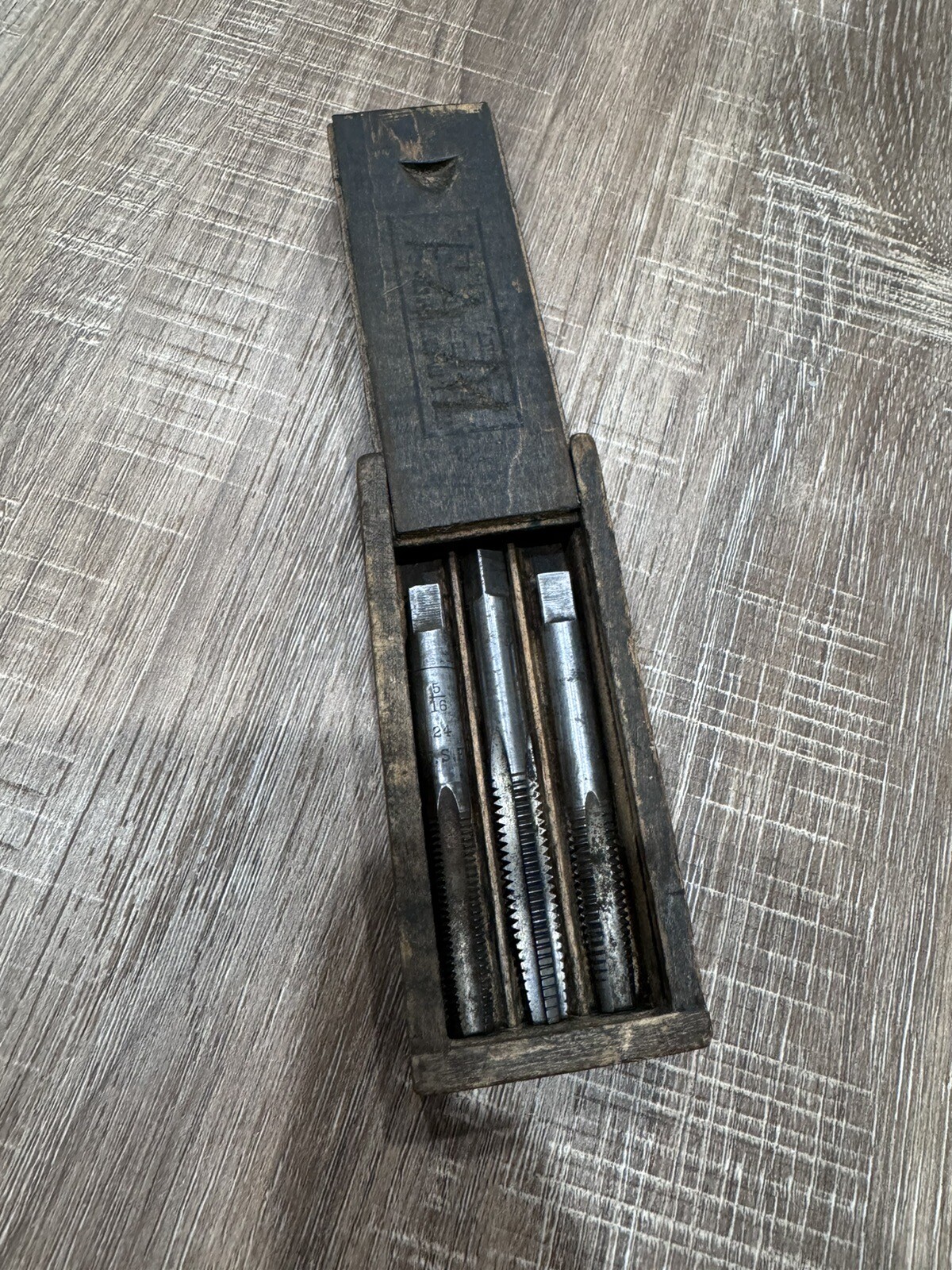 Taps and Dies & Engineering Thread Gauges