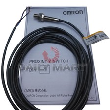 New Omron E2EM-X4C2-W Photoelectric Inductive Proximity Switch Sensor E2EMX4C2W
