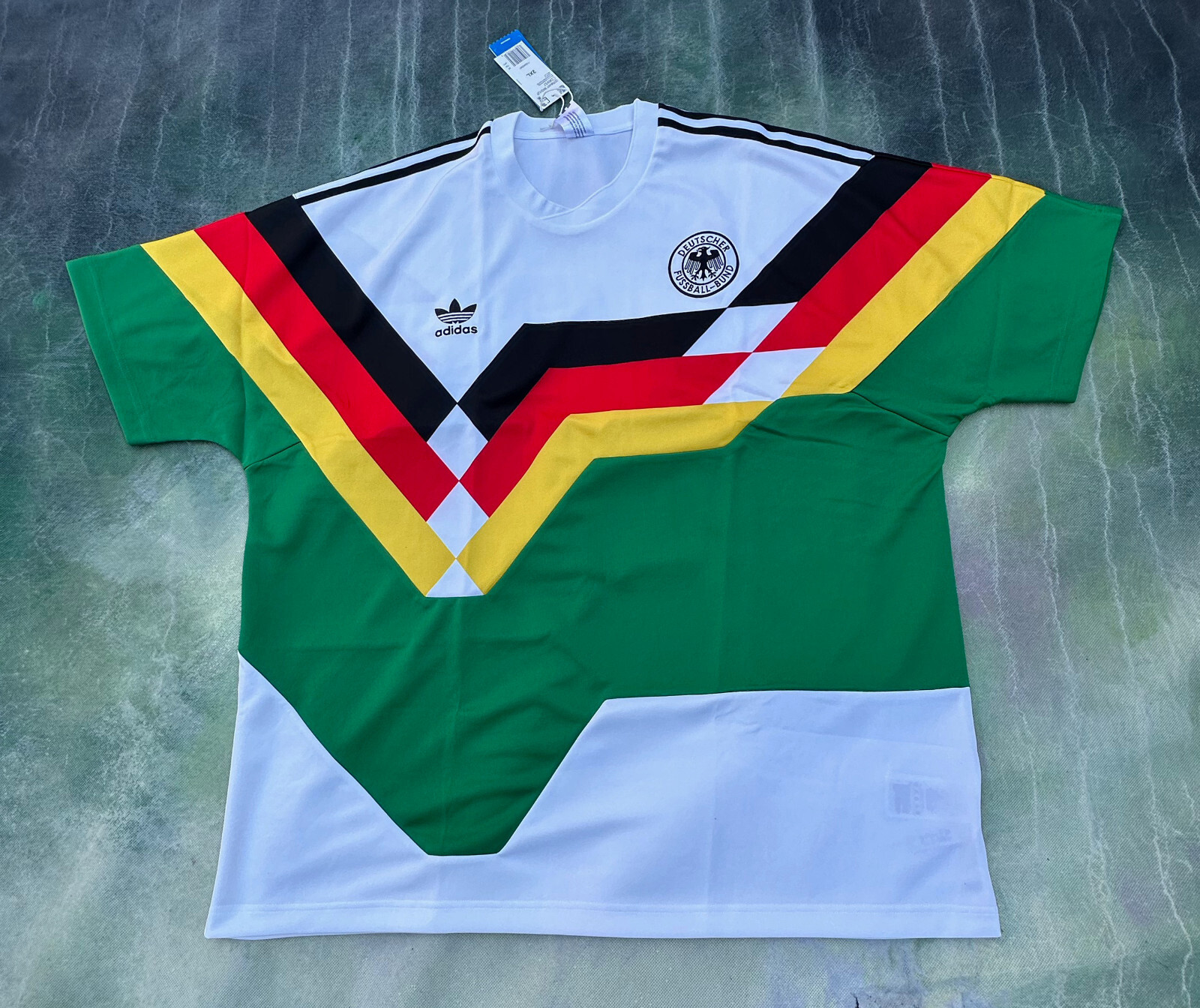 Vintage RARE Adidas Germany National Soccer Team Jersey #10 Men's Size 2XL.