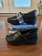 Easy Works by Easy Street Women's Lyndee Rain Drops Clog  Slip-Resistant NEW 6 W