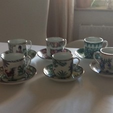 Tassen & Untertassen Set Porzellan mehrfarbig...