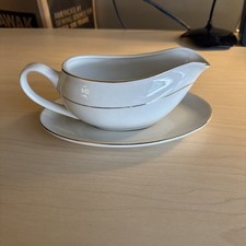 Gravy Boat Fine China Porcelain Classic Gold 215 Vintage Thanksgiving 1998