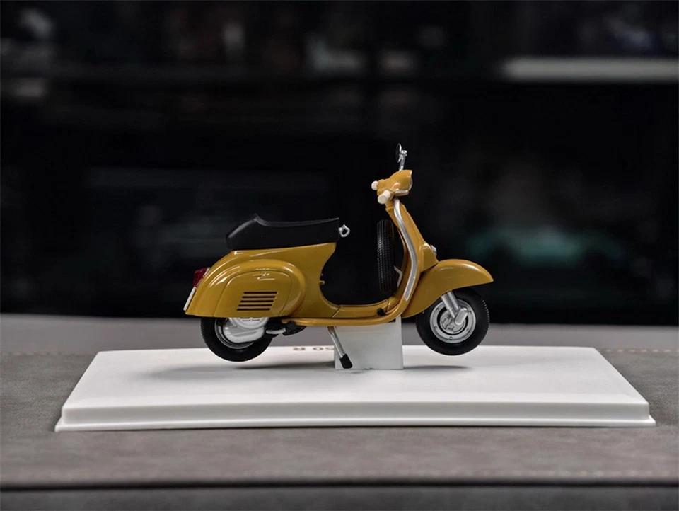 Norev 1/18 Scale Vespa 50R Yellow Motorcycle Diecast Model Toy Gift - Bild 4 von 4