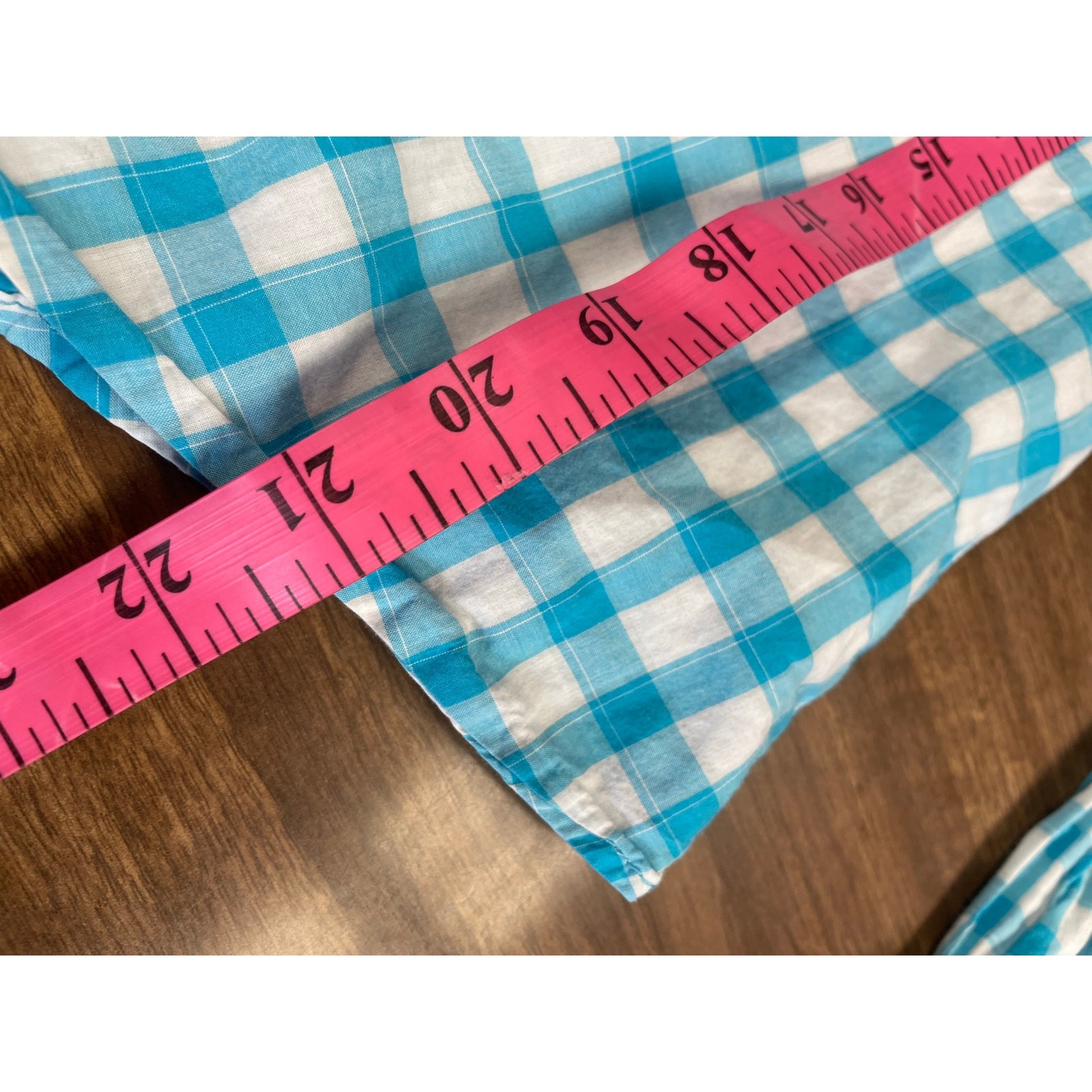 Express Women’s Fitted Gingham Button-Up Shirt Tu… - image 4