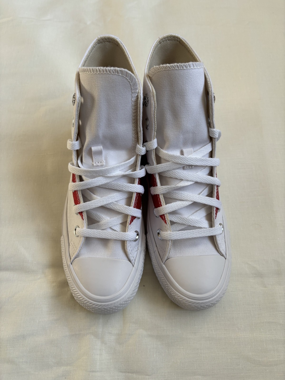 Size 8 - Converse Coca - Cola Chuck Taylor Shoes in White and Red High-Top Train thumbnail 10