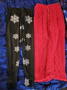 Lot Of 2 New Pair Of Womens Sz M Bottoms Leggings Sleep Pants Snowflake Red