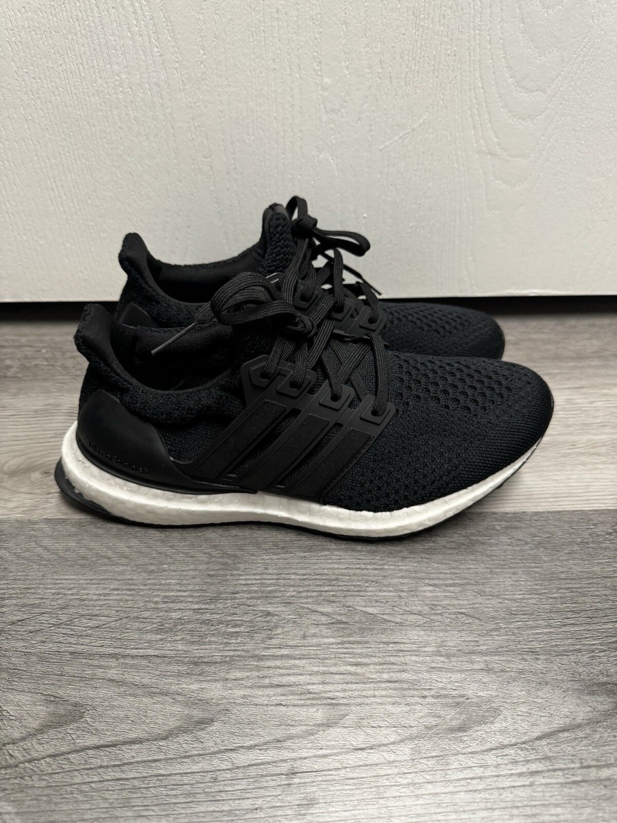 Black Adidas Ultra Boost Womens Size 6