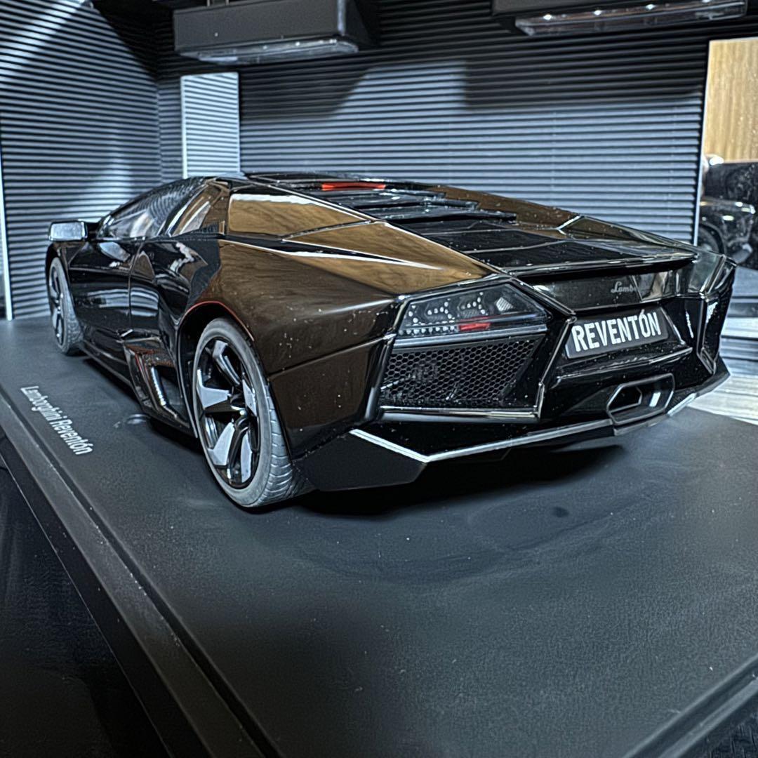 (未開封)AUTOart 1/18 Lamborghini Reventon 1/18 AUTOart Lamborghini Reventon (Matt White) Diecast Car Model