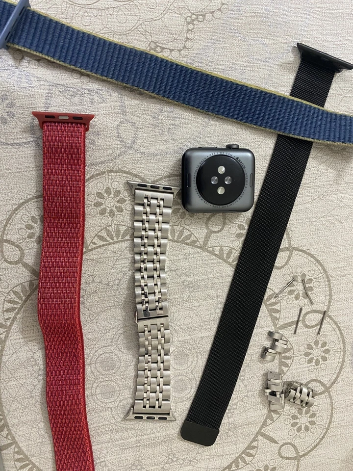 Apple Watch Series 3, foto 3 di 4