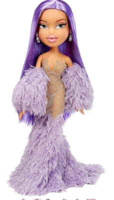 BRAND NEW Bratz X Kylie Jenner 2 Feet Tall Large Scale Fashion
