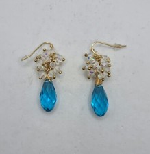 Orecchini A Goccia CWWZircons In Zirconia Blu Reale - Borchie Eleganti A Forma Di Foglia Per Donna, Regalo Di Moda