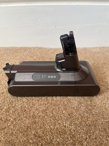 Dyson V10 Schraubakkupack