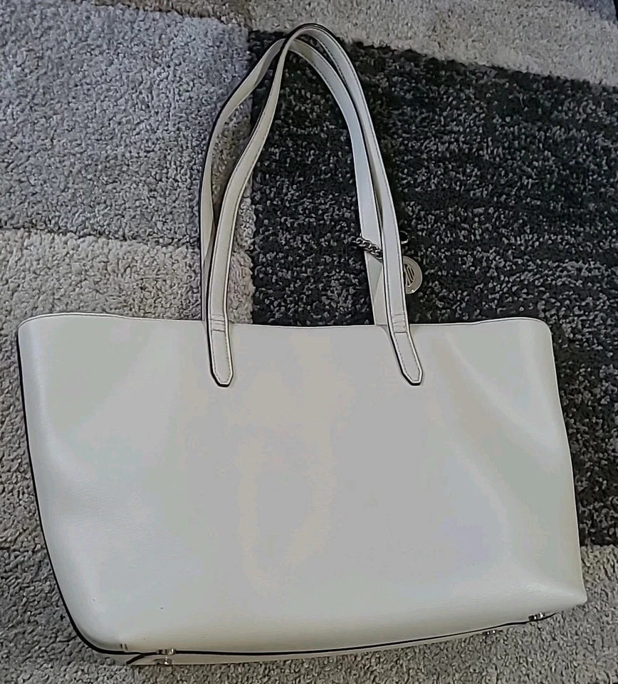 Stylish DKNY coloful Graffiti ART Logo White 100% Cow Leather Shoulder TOTE BAG - Image 2 of 4