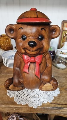 BEAR COOKIE Treasure Craft USA made in Compton, California.Time Period: 1960s.