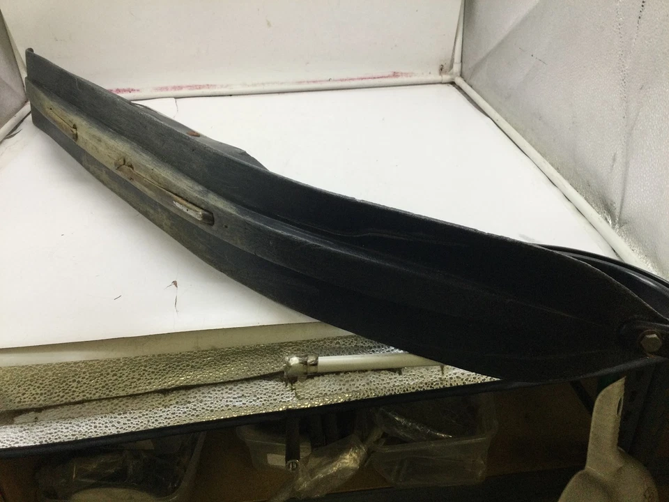 Esquí de plástico negro Arctic Cat 1997 0603-668 para ZR Thundercat EXT Jag ZL 440 L/C Foto 4 de 4