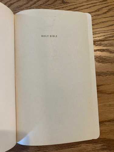 Tyndale Holy Bible New Living Translation Red Letter Maroon Burgundy Free Ship - Foto 8 di 12