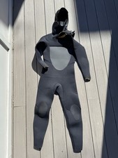 XCEL Drylock 6/5mm Hooded Wetsuit LS 2025   Excellent Condition   Used 3x