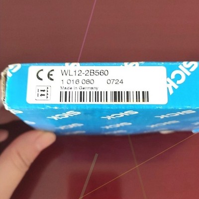 one new sick WL12-2B560 1016080 photoelectric sensors Fast Delivery