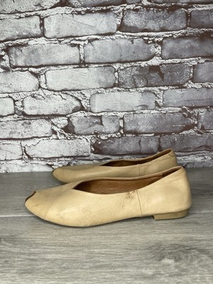 Ethan Valdes Tan Leather Peep Toe Wedge Pumps Sandals Women s sz 39EU/8-8.5M US