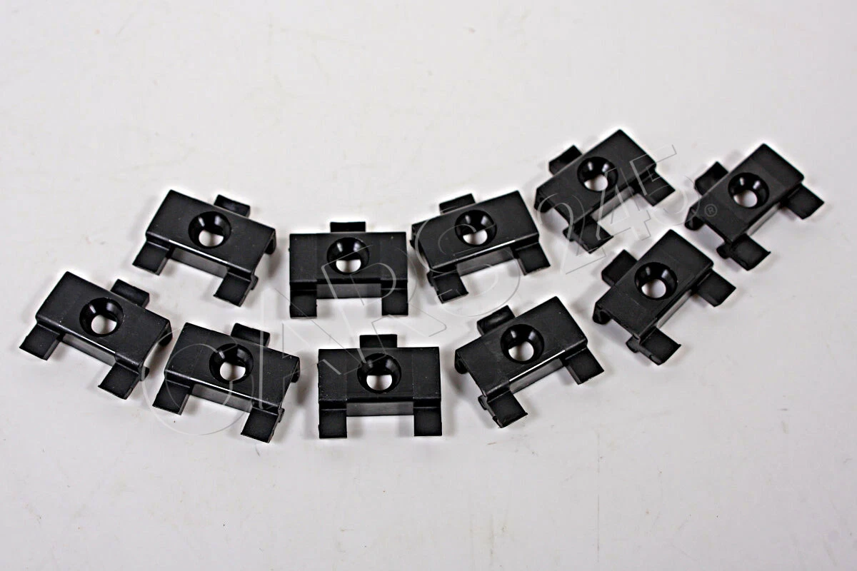 Mercedes W124 Coupe Cabrio Moulding Fastener Clips Holders 10 pcs 