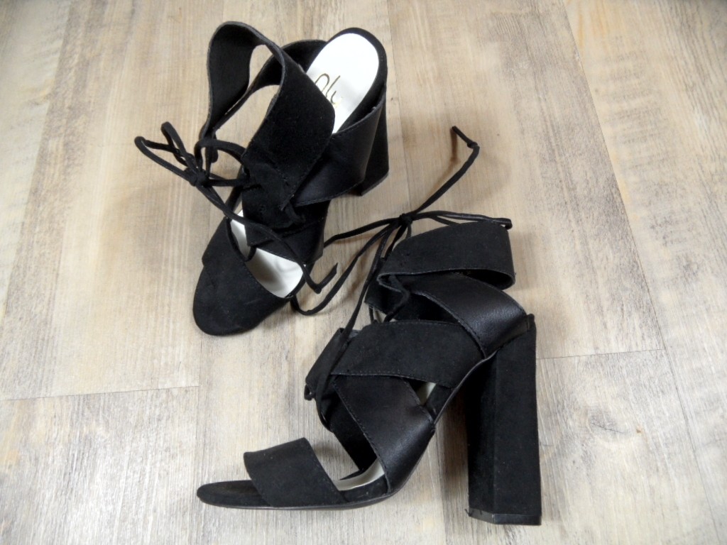 Sandales NLY à Talons Hauts Noires, Taille 36, Modèle ZT118, Déjà Portées