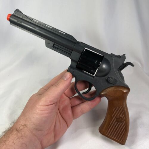 Magnum 357 Revolver Made In Italy Edison Giocattoli Vintage Cap Gun WATCH VIDEO!