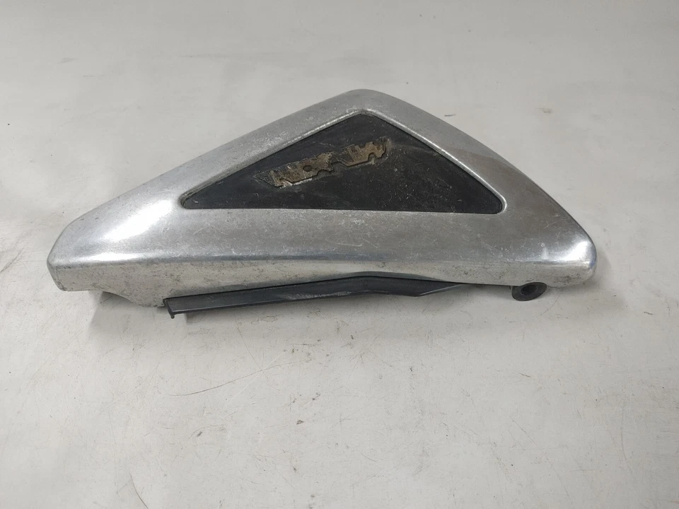 Yamaha XJ750 1982 Maxim LH cubierta lateral (#2) 15R-21710-00-6G Foto 4 de 4
