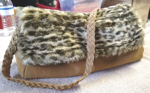 Rare DENNIS BASSO Soft Leather & Cheetah Faux Fur Crossbody Shoulder Bag Purse - Picture 2 of 13