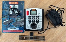Hornby Select Digital DCC Controller with Power Track